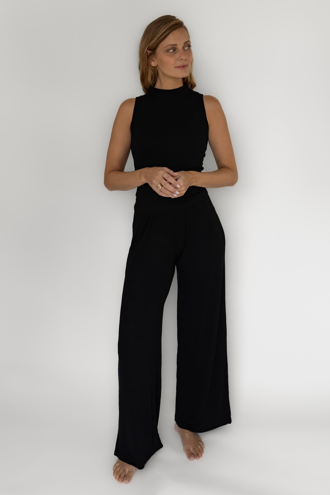 MOCK NECK TANK RIB BLACK