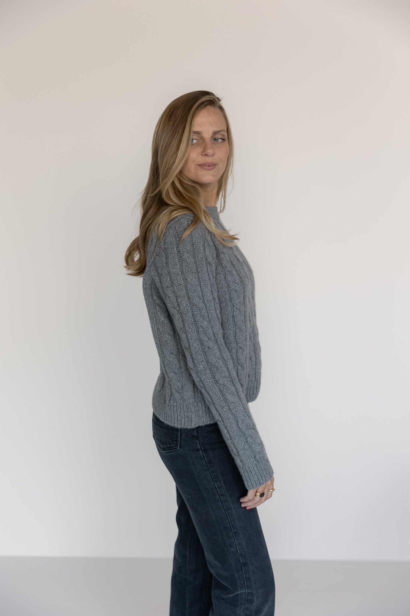 CABLE KNIT SWEATER CASHMERE GREY