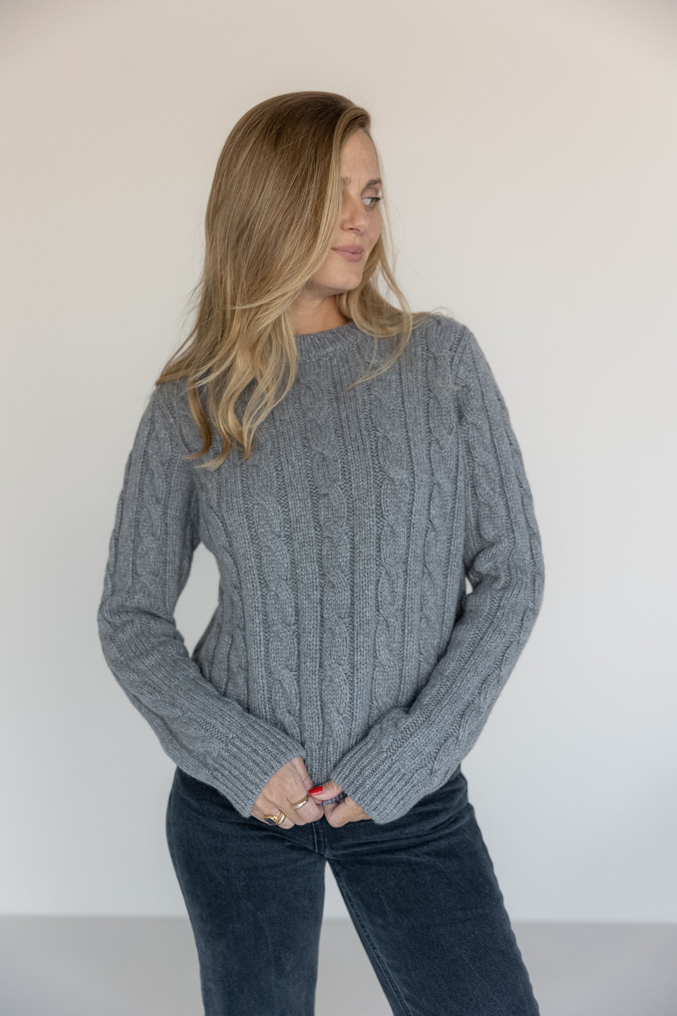 CABLE KNIT SWEATER CASHMERE GREY
