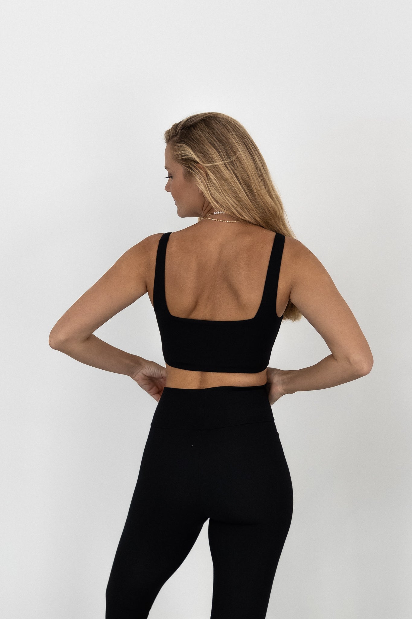 SIRA TOP TENCEL BLACK