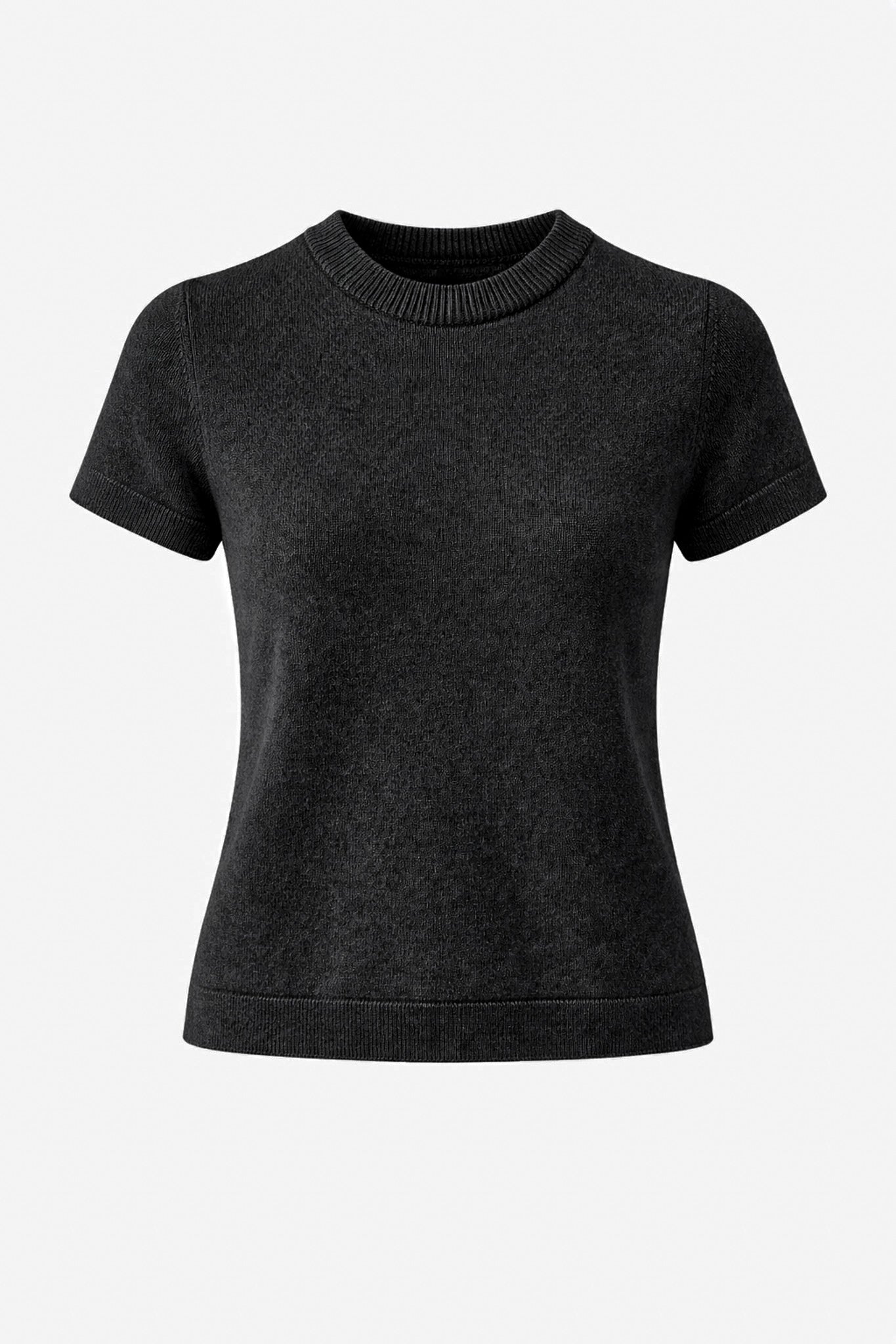 Black knitted t shirt