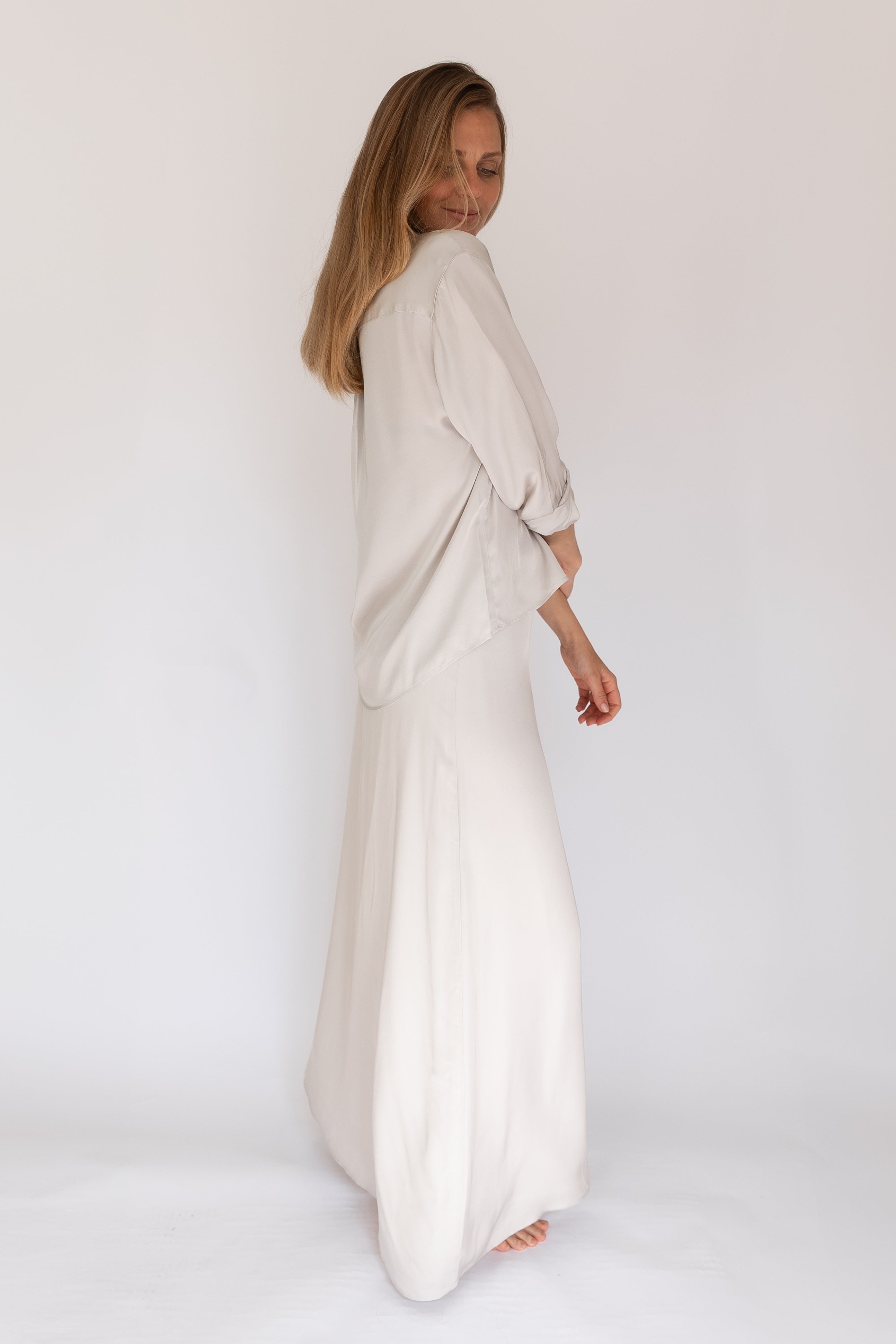 THE FLOWY SKIRT PEARL