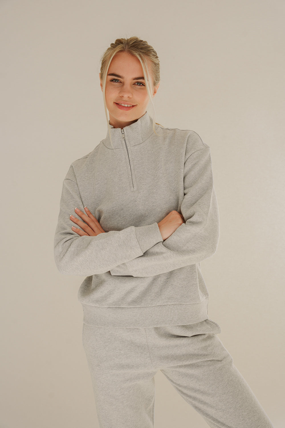 HALF ZIP SWEATER LIGHT GREY