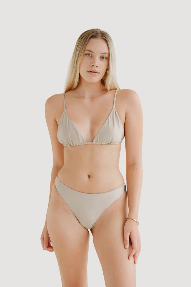 HAUT DE MAILLOT DENIA BEIGE - EFFET SATIN - TISSU RECYCLÉ