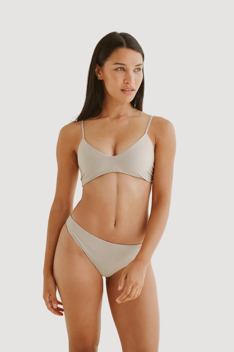 WANNAKA BOTTOM BEIGE - SHINY - Recycled fabric