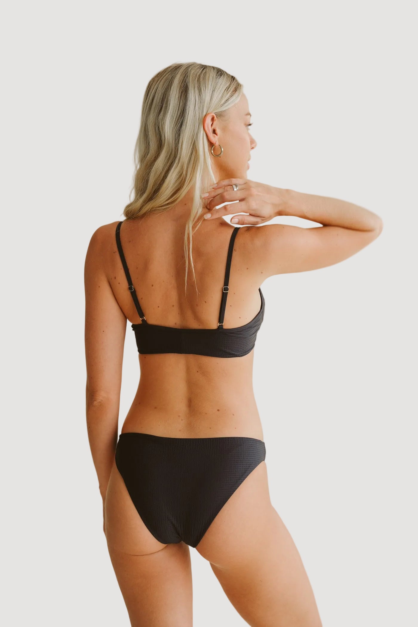 HAUT DE MAILLOT AELIA NOIR - NID D'ABEILLE - TISSUE RECYCLÉ
