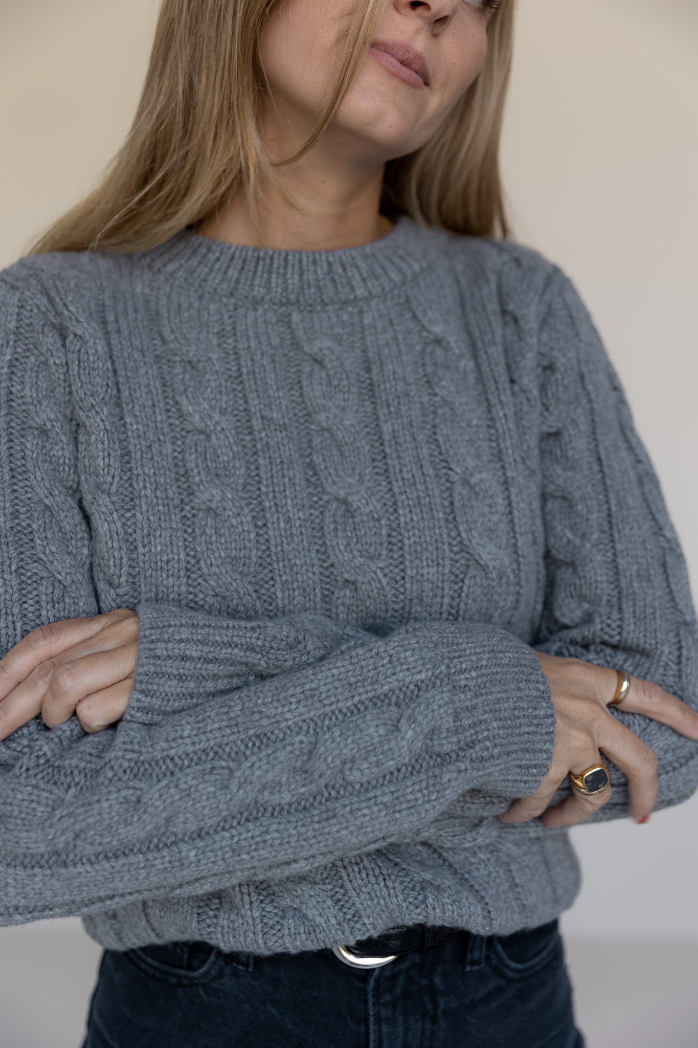 CABLE KNIT SWEATER CASHMERE GREY