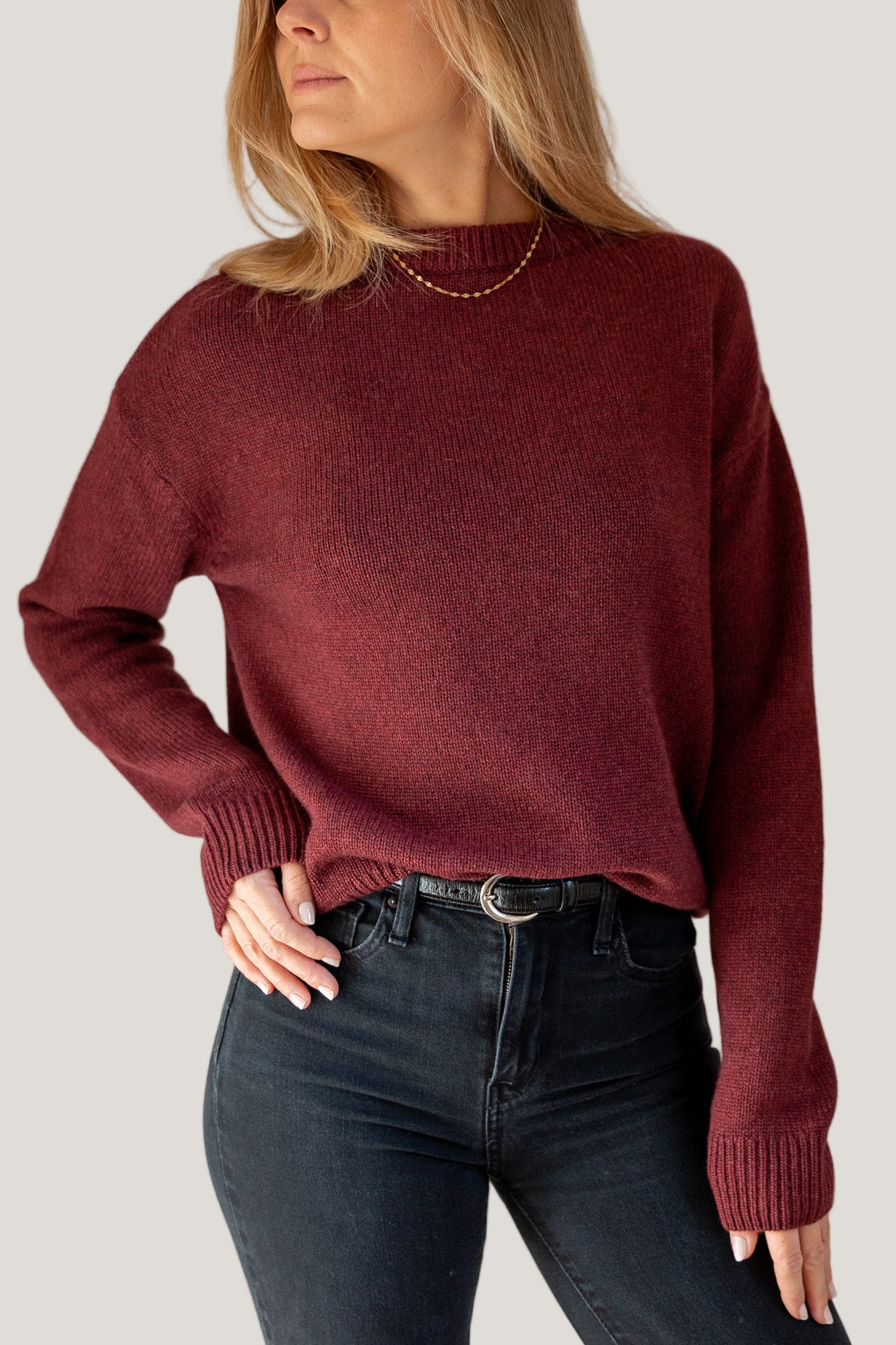 crewneck silk cashmere burgundy on a woman 