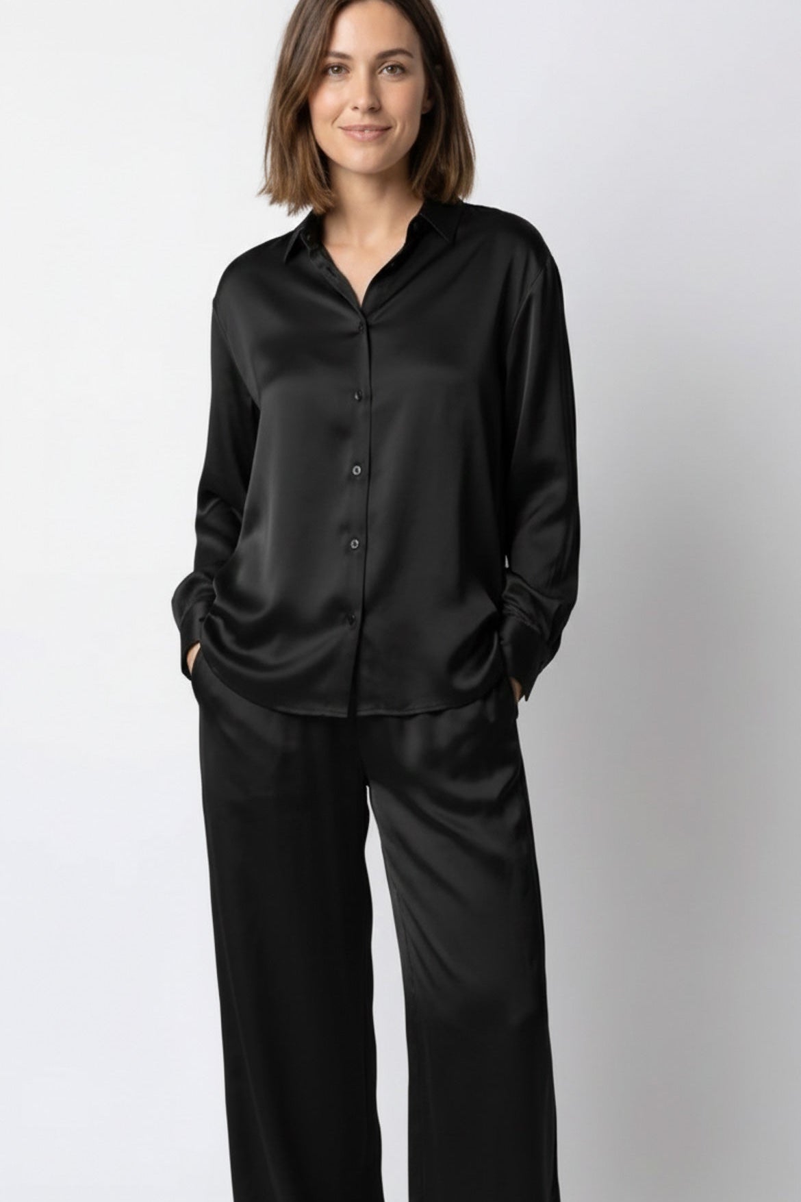 THE FLOWY SHIRT BLACK