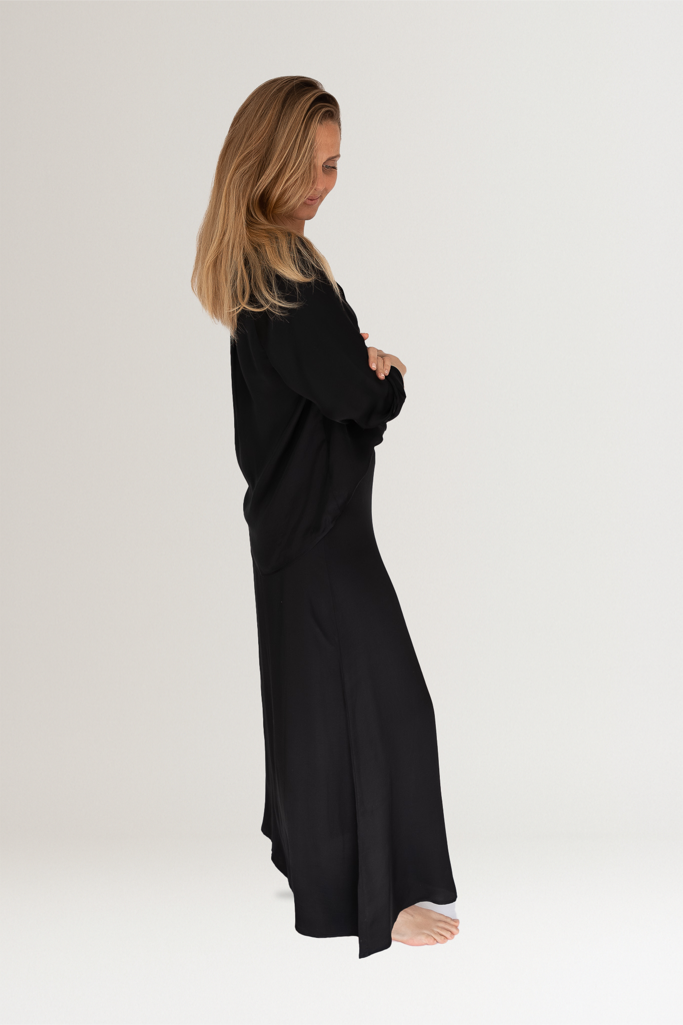 THE FLOWY SKIRT BLACK
